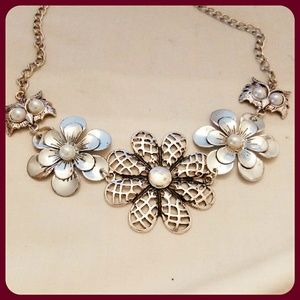 Flower and Owl Collar Necklace